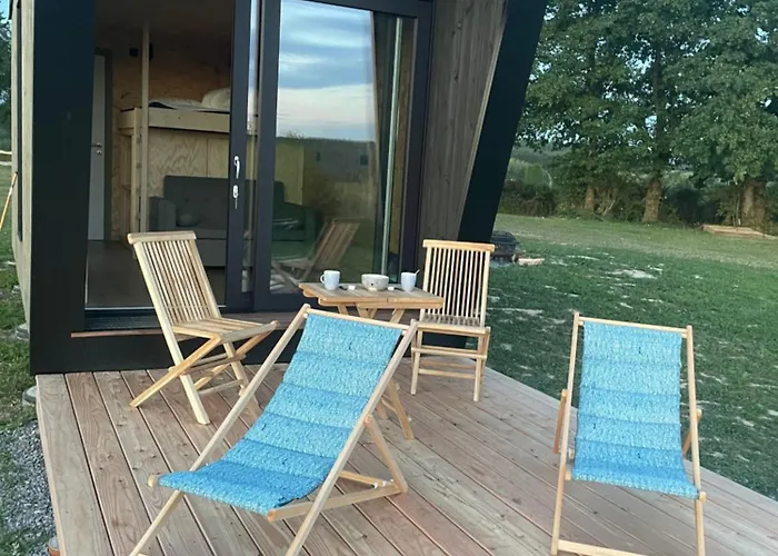 Lalouette Chalet Porcheresse (Belgium Luxembourg)