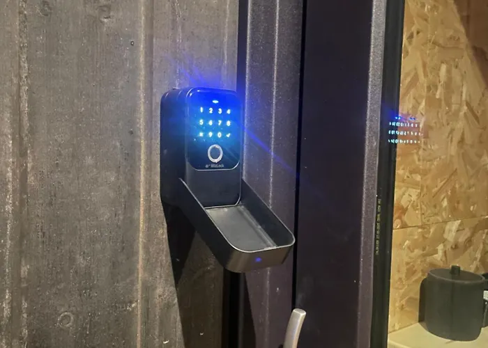 Lalouette Chalet Porcheresse (Belgium Luxembourg)